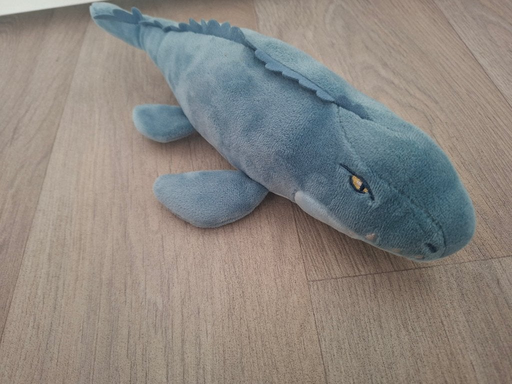 Jurassic world pluche knuffel Mosasaurus 30cm, Overige karakters, Blauw, Ophalen of Verzenden, Zo goed als nieuw
