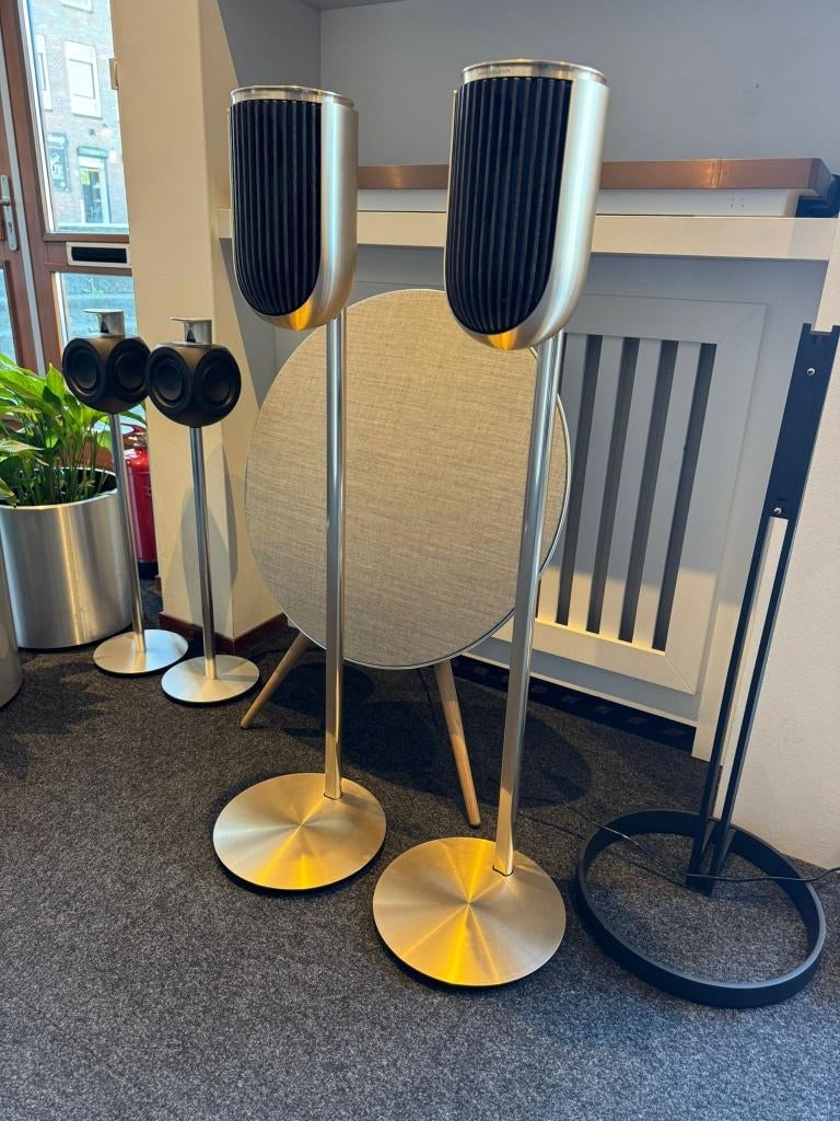 Beolab 8 luidsprekers Gold Tone Dark Oak B&O Bang en Olufsen, Info@bang-olufsen.dk, Zo goed als nieuw, 120 watt of meer, Bang & Olufsen Alle 1 / DK-7600 Struer / Denmark