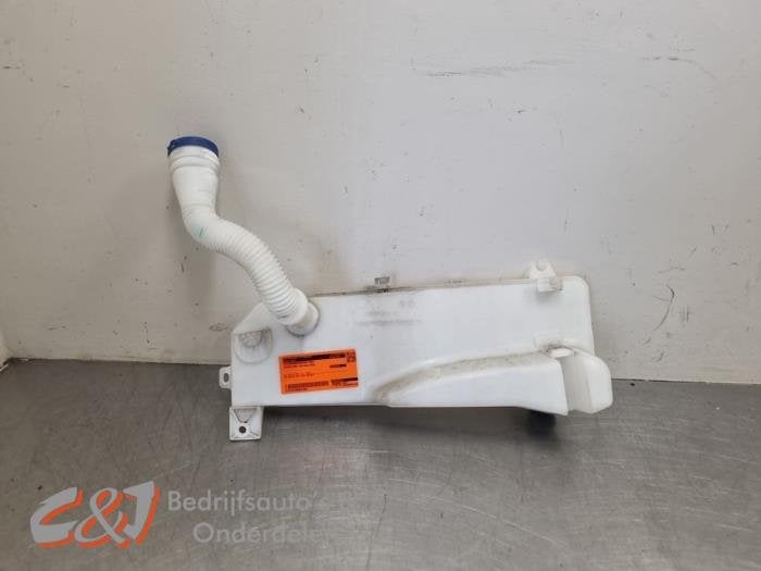 Ruitensproeiertank voor van een Toyota Pro-Ace, Auto-onderdelen, Ruiten en Toebehoren, Gebruikt, -, -, Ophalen of Verzenden