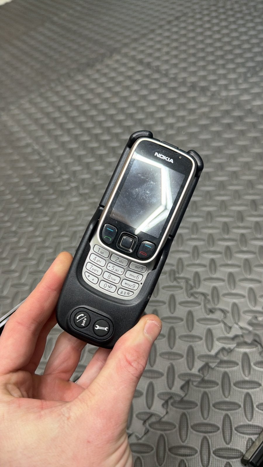 Volkswagen Nokia telefoon - Oude mobiele telefoon, Gebruikt, Schuifmodel, Geen camera, Zwart
