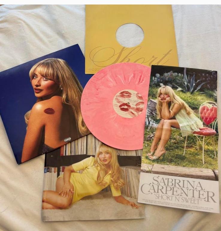 Short m sweet vinyl, bubblegum pink, RARE sabrina carpenter., Inclusief poster, Overige formaten, 2020 tot heden, Ophalen of Verzenden
