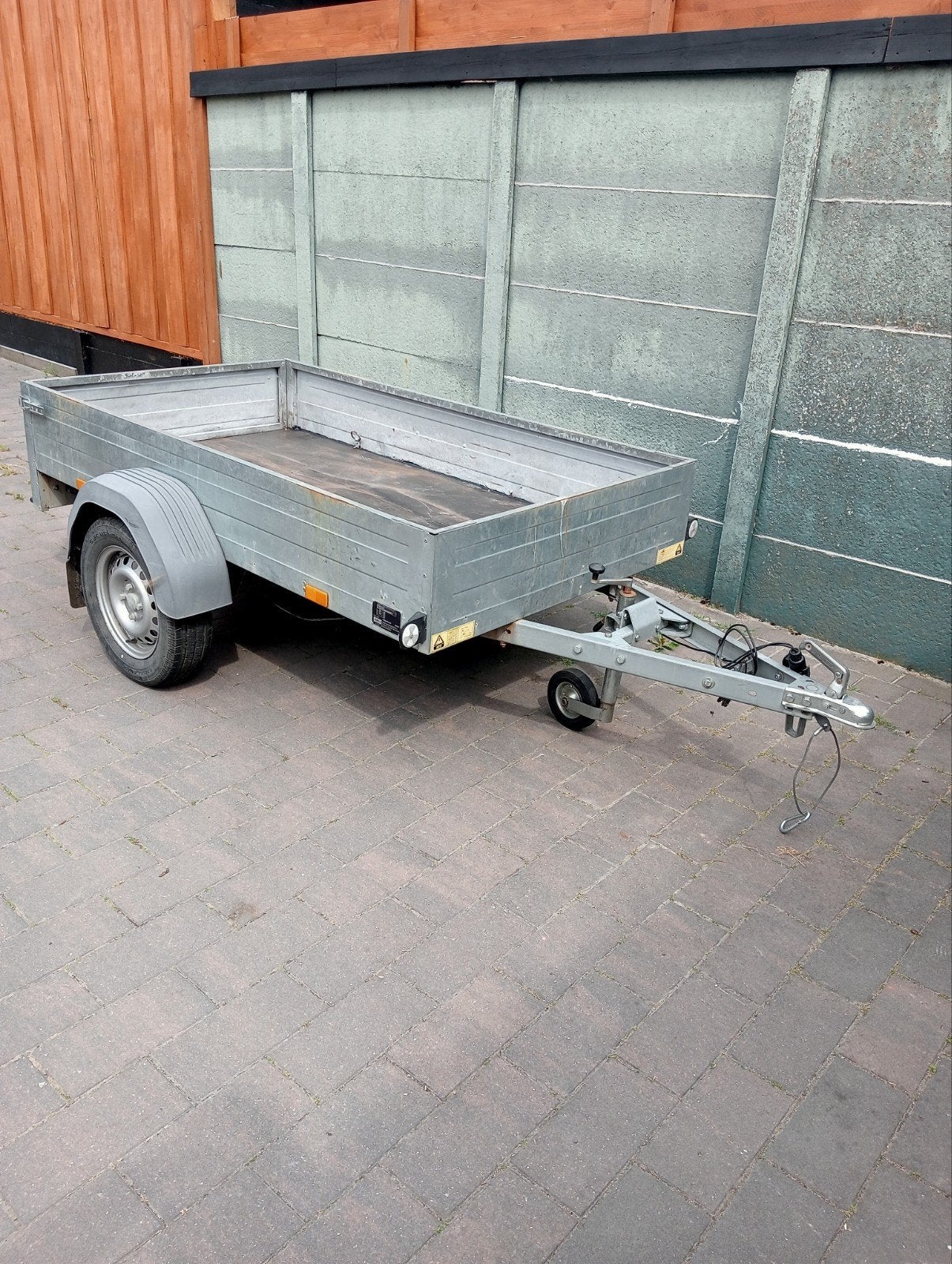 Saris enkelasser 750kg, Ophalen, Gebruikt
