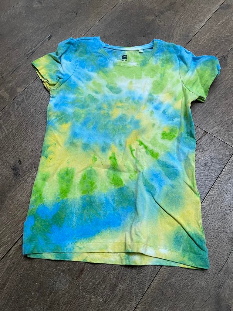 Hema t-shirt mt134, zgan, Ophalen of Verzenden, Zo goed als nieuw, Jongen of Meisje, Shirt of Longsleeve