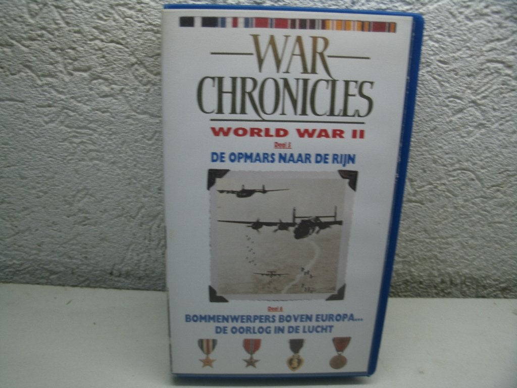 vhs 36b war chronicles de opmars naar de rijn bommen, Cd's en Dvd's, VHS | Film, Ophalen of Verzenden, Zo goed als nieuw, Actie en Avontuur