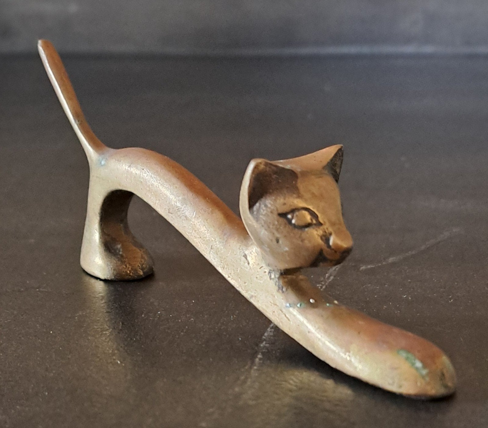 Vintage messing kat beeldje - sierlijk en uniek, Ophalen of Verzenden