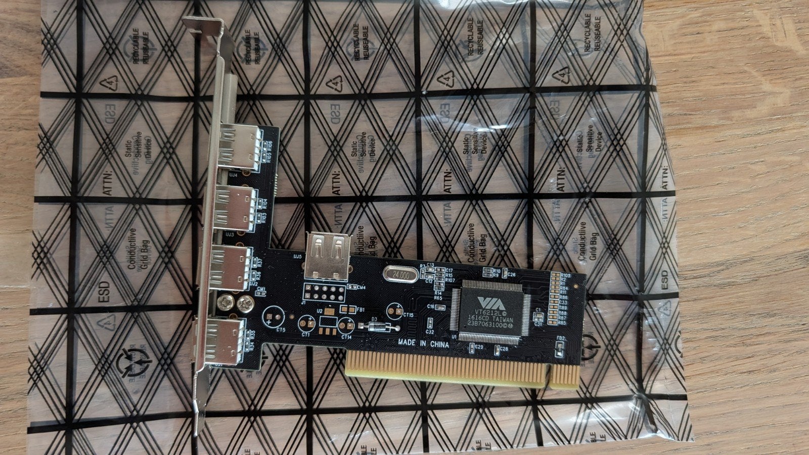 LogiLink USB 2.0 PCI-kaart (PC0028) - 4+1 poorten, Computers en Software, Videokaarten, Ophalen of Verzenden, Nieuw, Overige chipsets