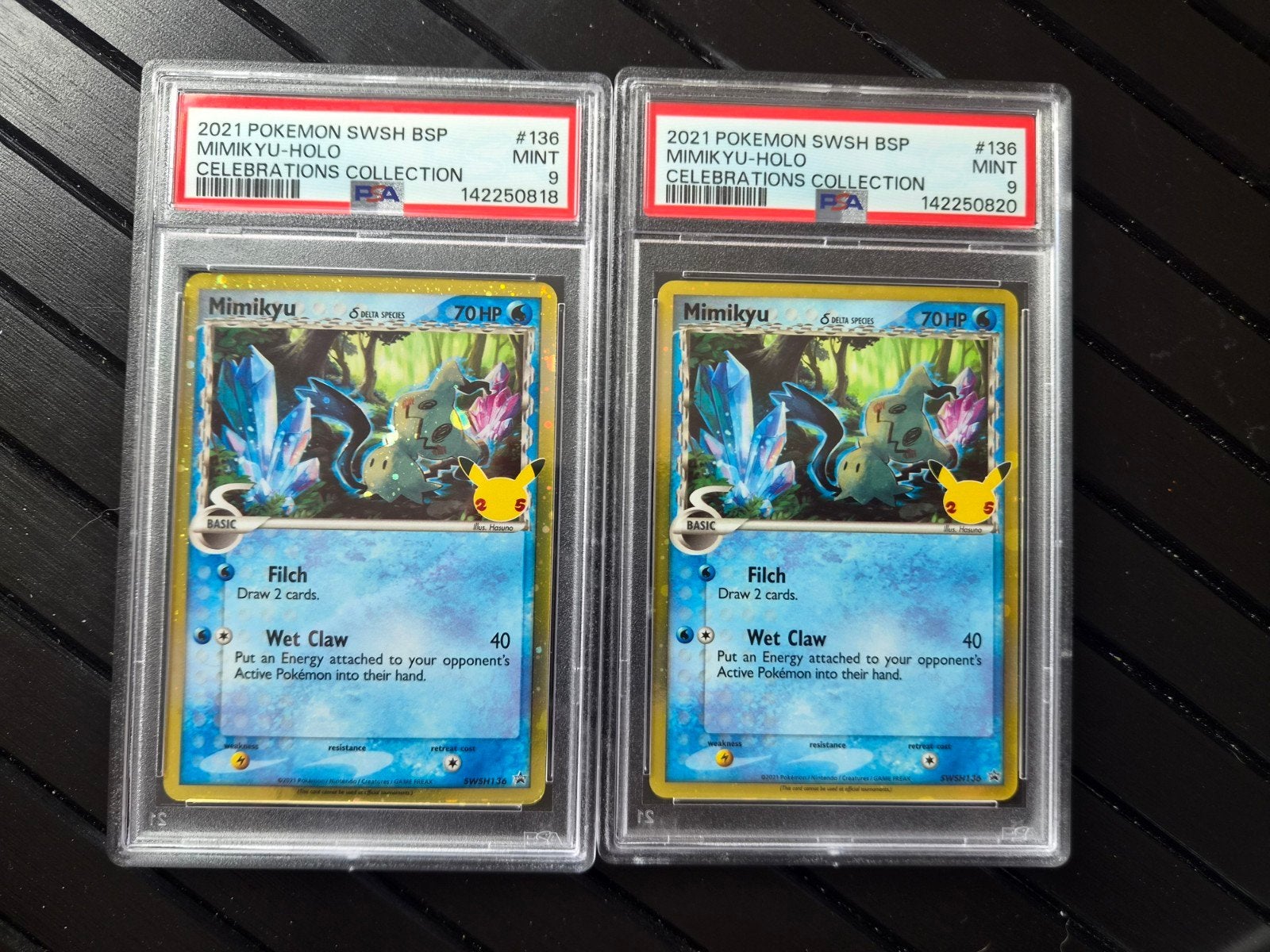 Mimikyu Celebrations PSA 9 pokemon kaarten, Hobby en Vrije tijd, Ophalen of Verzenden, Zo goed als nieuw