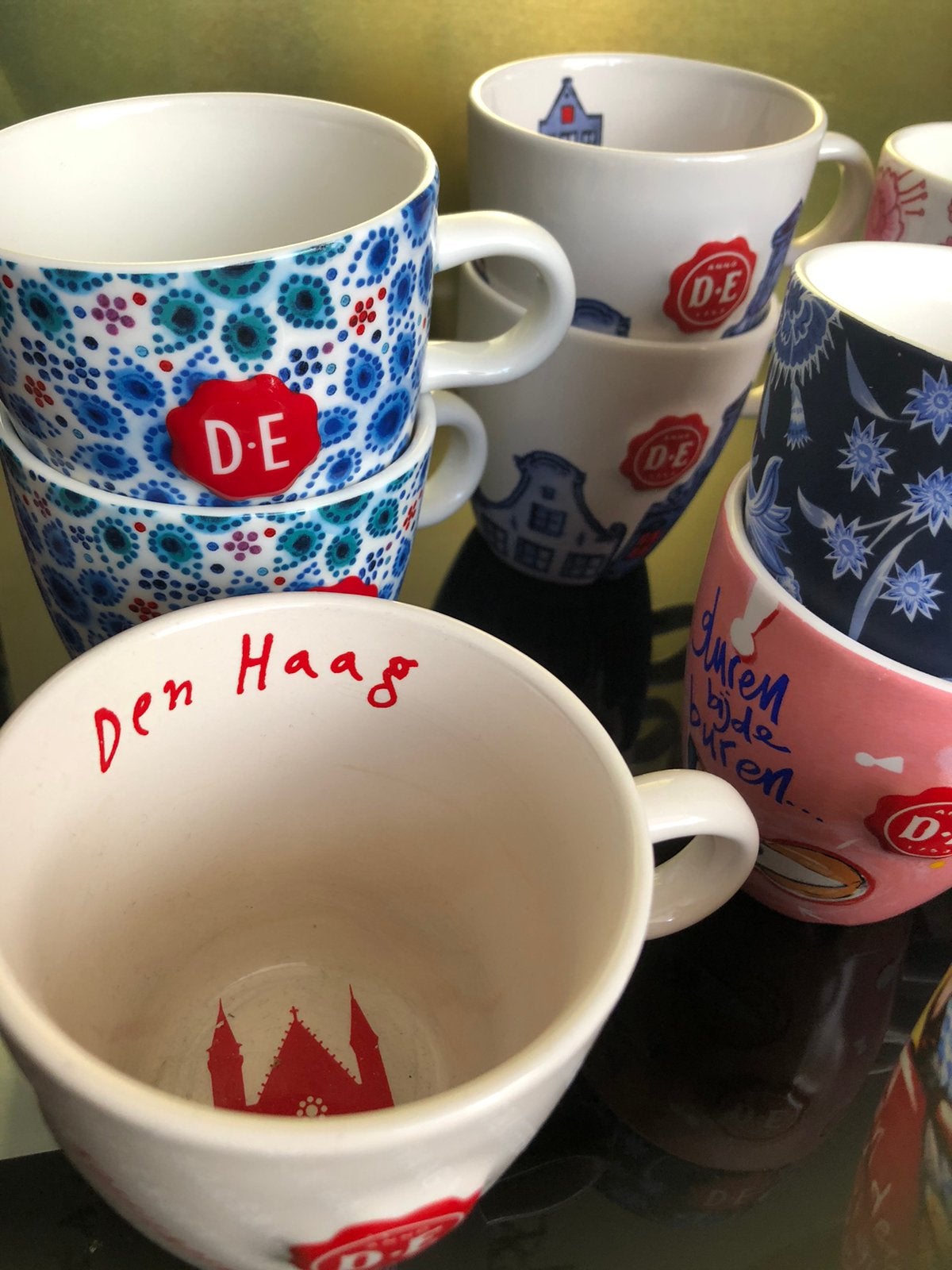 Douwe Egberts bekers., Ophalen of Verzenden, Zo goed als nieuw, Overige stijlen, Kop(pen) en/of Schotel(s)