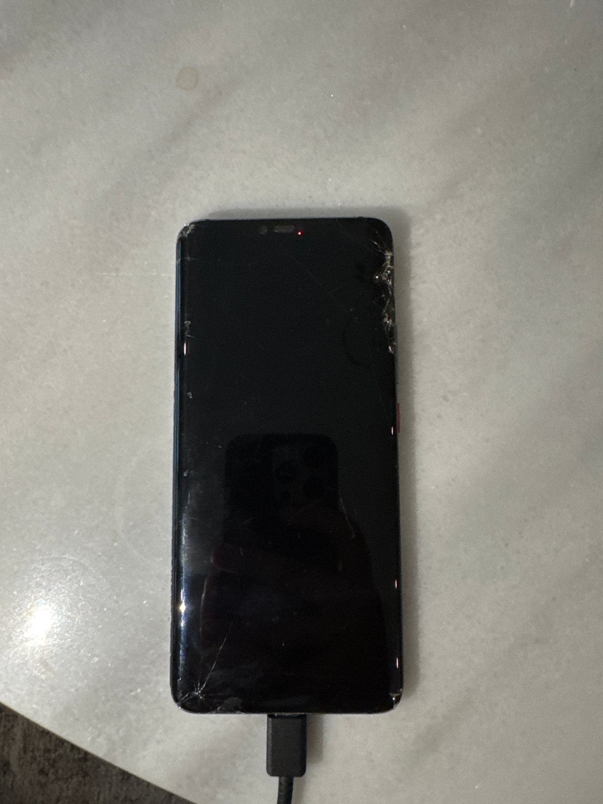 Huawei Mate 20 Pro - Scherm defect, voor onderdelen, Telecommunicatie, Mobiele telefoons | Huawei, Zwart, Touchscreen, Ophalen of Verzenden