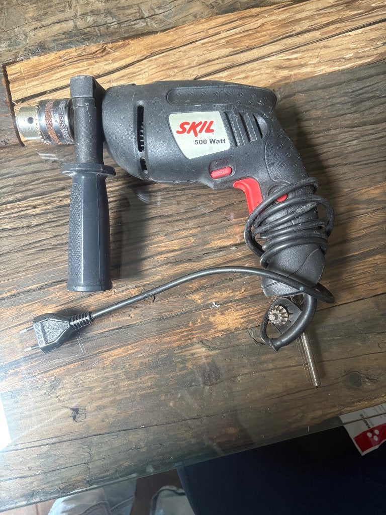 Nette Skil elektrische boormachine 500W met sleutel, Boormachine, Gebruikt, Ophalen of Verzenden, Klopboormechanisme