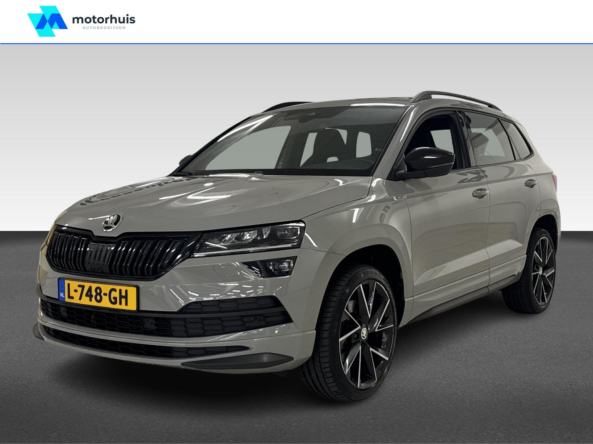 Skoda Karoq 1.5 TSI ACT Sportline Business, Auto's, Automaat, 4 cilinders, 700 kg, Bedrijf