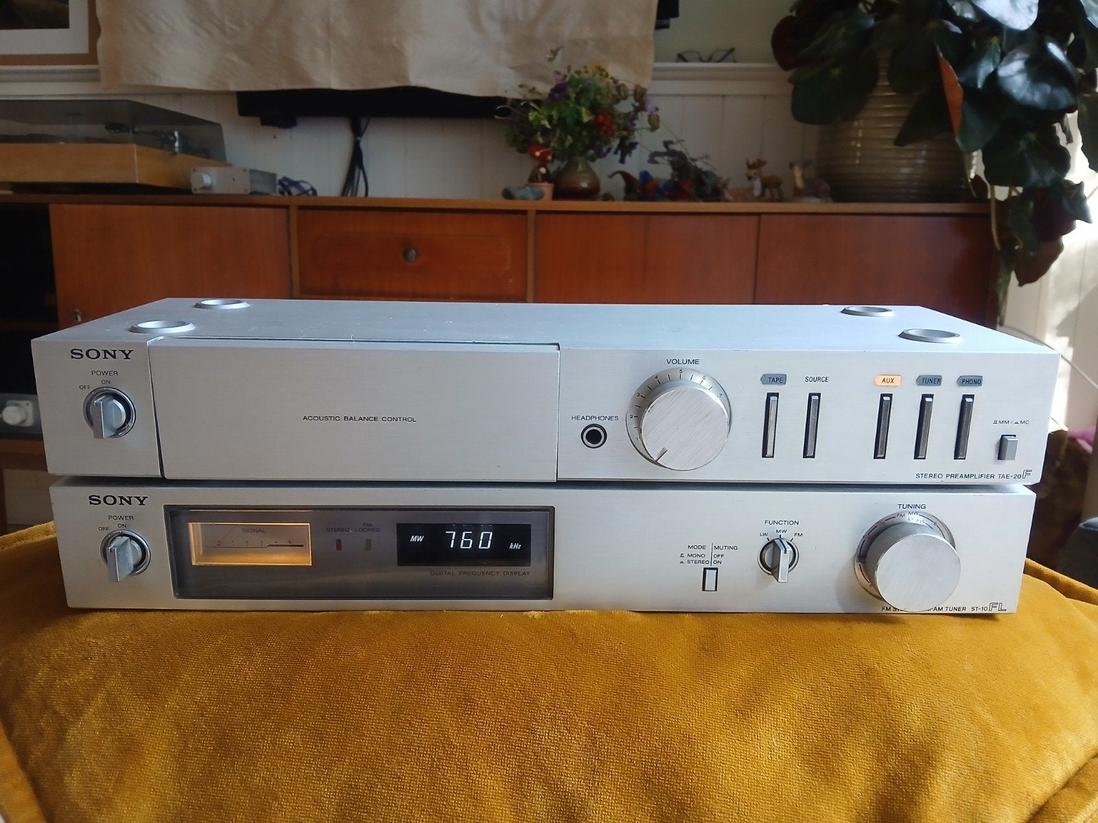 Set: Sony preamplifier TAE-20F en tuner ST-10 FL ,Falcon!!!, Ophalen of Verzenden, Zo goed als nieuw, Sony, Minder dan 60 watt