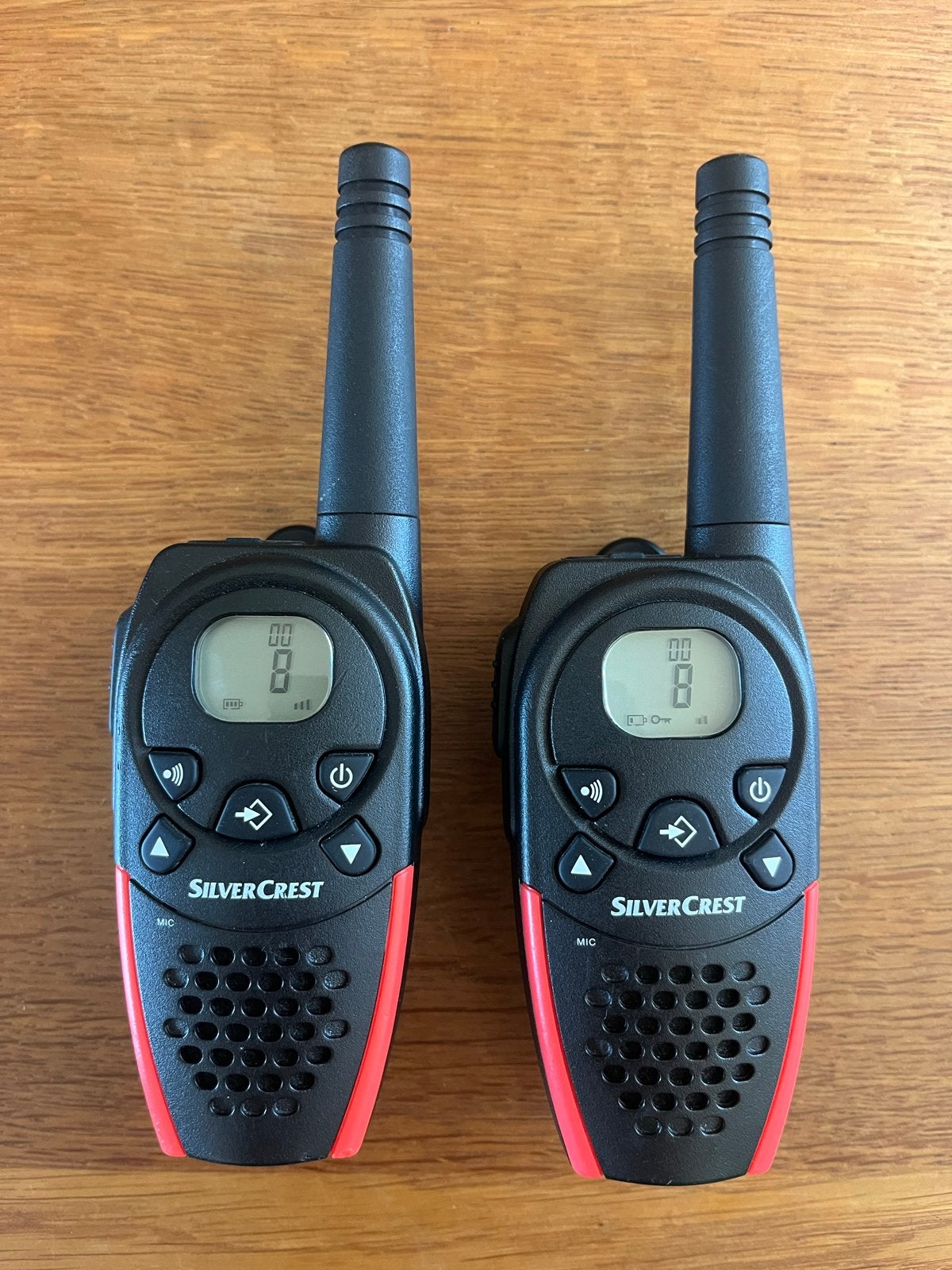 SilverCrest Walkie Talkie Set met Oplaadstation, Ophalen of Verzenden, Zo goed als nieuw, Portofoon of Walkie-talkie, Met broekklem