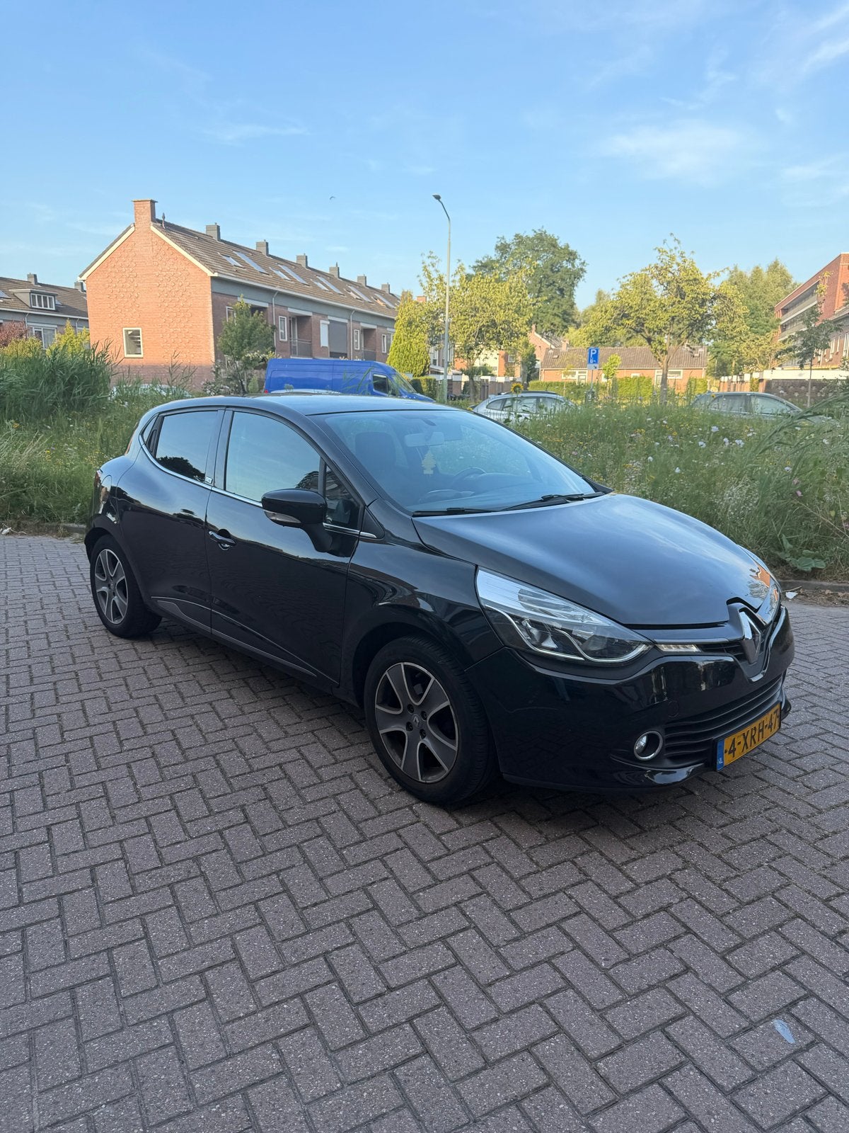 Renault Clio 0.9 2014 - APK 4-2027, Auto's, Voorwielaandrijving, 898 cc, 40 €/maand, 540 kg