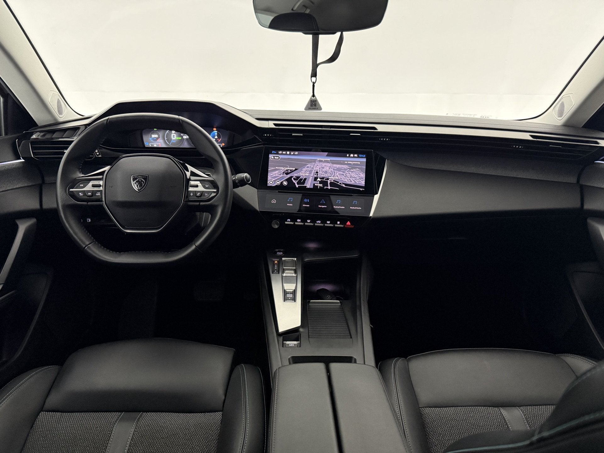 Peugeot 308 1.6 HYbrid Allure Pack Business | Camera | Virtu, Gebruikt, Euro 6, 4 cilinders, Wit