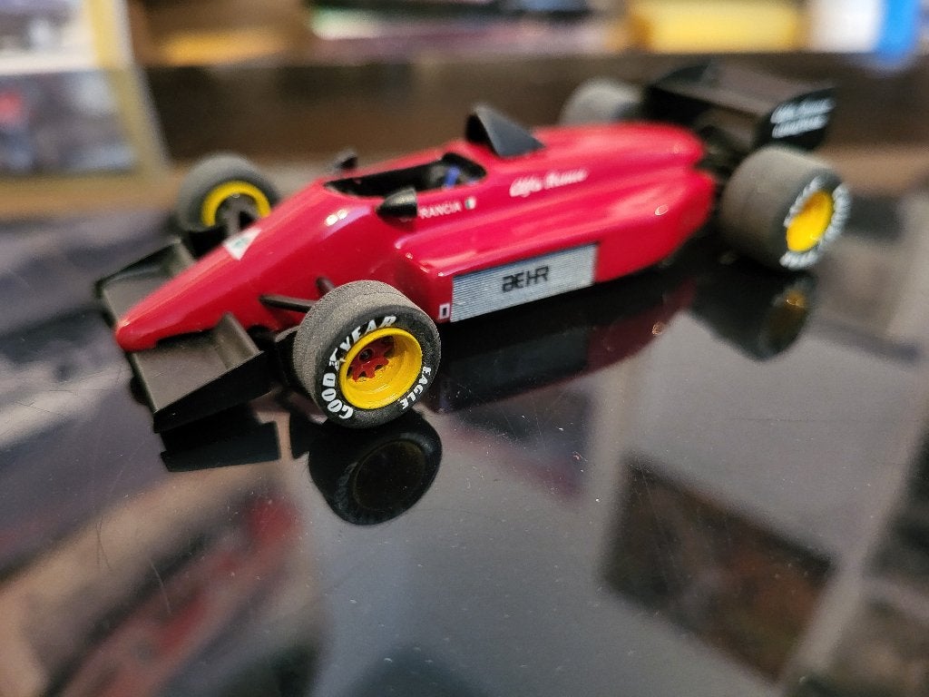 Villamodel Alfa Romeo 145 F1Balocco Rene Arnoux, Hobby en Vrije tijd, Modelauto's | 1:43, Ophalen of Verzenden, Nieuw, Auto, Overige merken