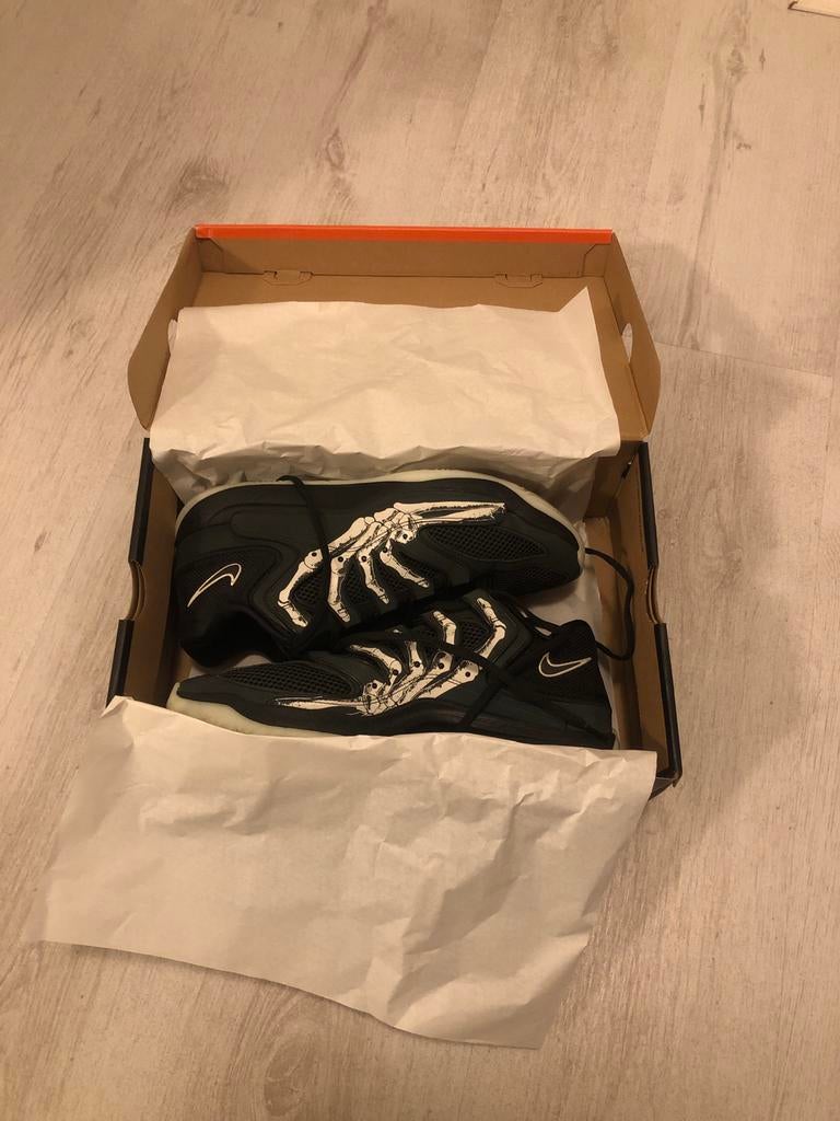 Kevin Durant Nike basketbalschoenen - Maat 44,5, Kleding | Heren, Schoenen, Ophalen of Verzenden, Zo goed als nieuw, Zwart, Sportschoenen