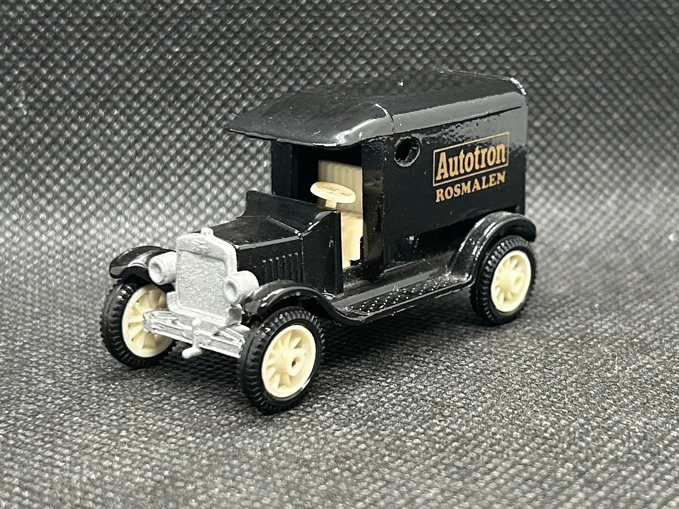 Efsi T Ford Autotron 1:64, Hobby en Vrije tijd, Modelauto's | Overige schalen, Verzenden, Zo goed als nieuw, Auto