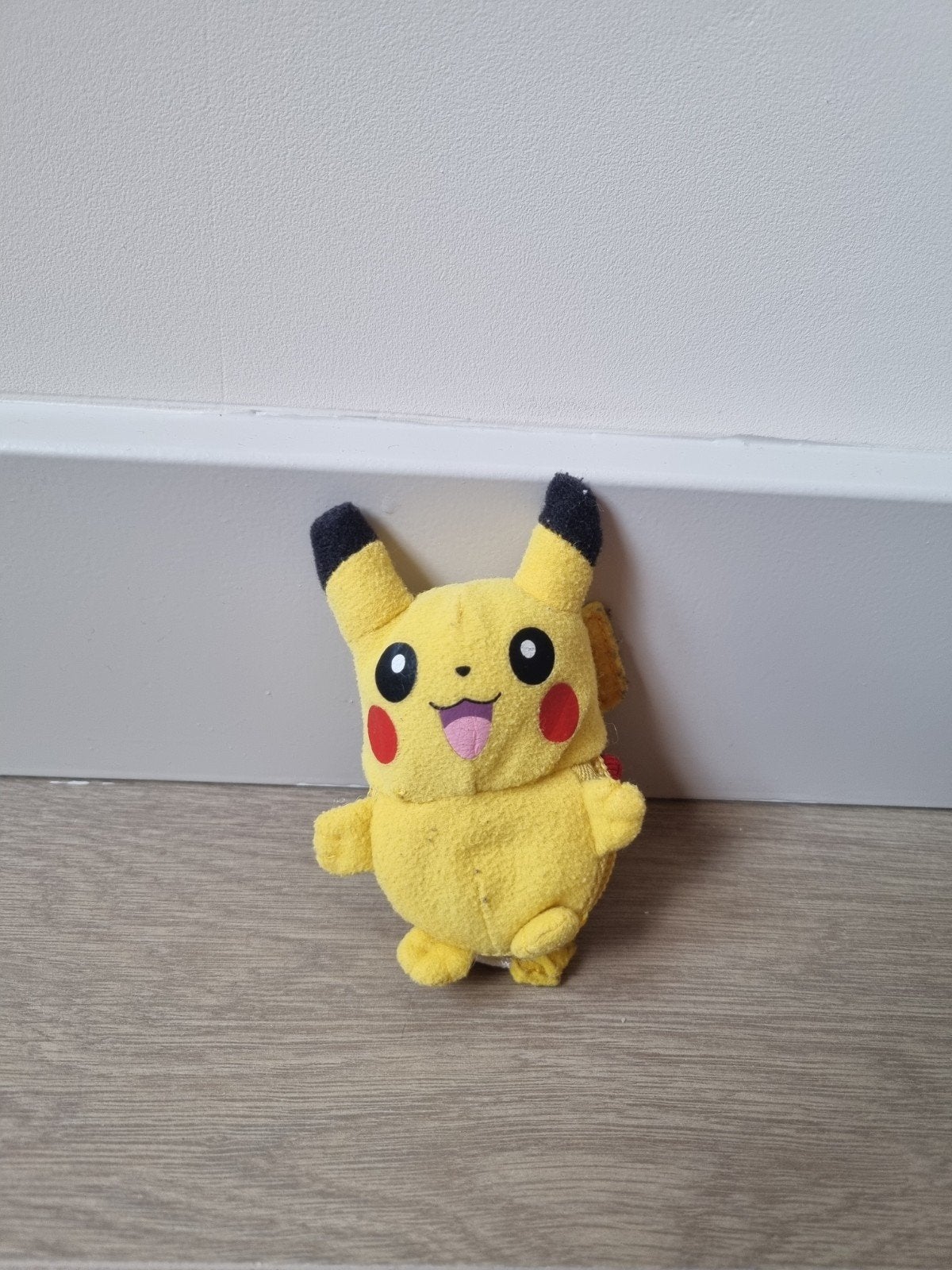 Vintage Pokémon Pikachu Reverse Pokeball Knuffel, Ophalen of Verzenden, Gebruikt, Overige typen