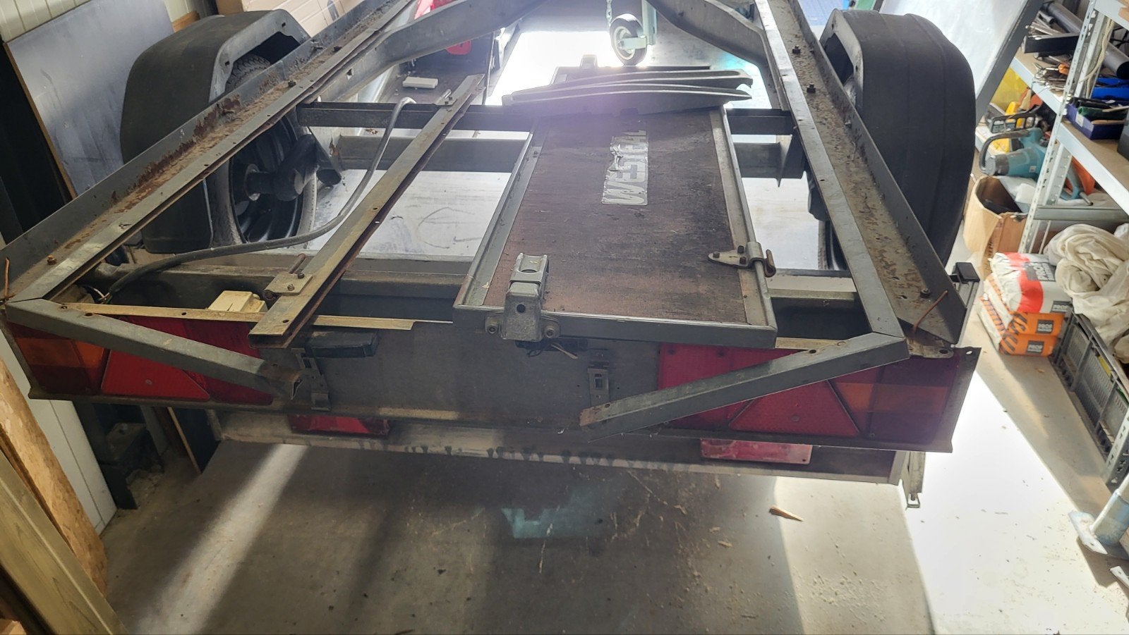 Westfalia-Werke aanhanger 750 kg onderstel., Ophalen, Gebruikt