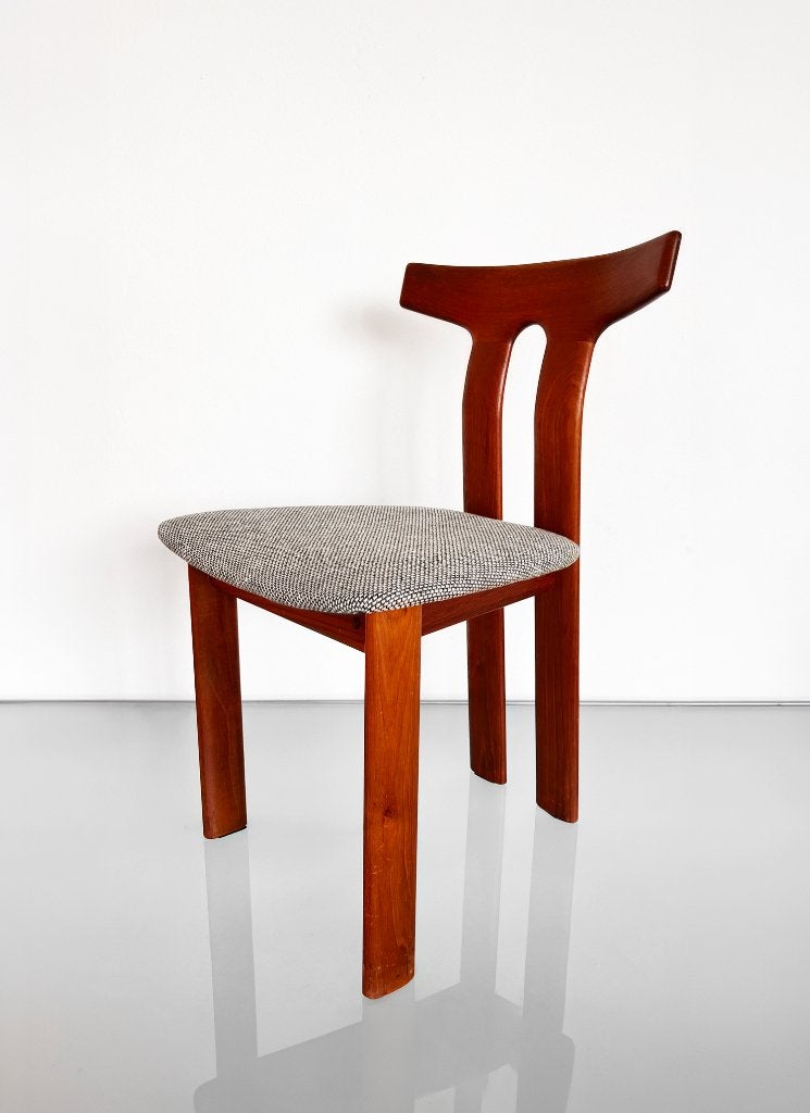 Set van twee A.B.J MØBLER Denmark T - chairs stoelen, Huis en Inrichting, Stoelen, Ophalen, Gebruikt, Twee, Hout