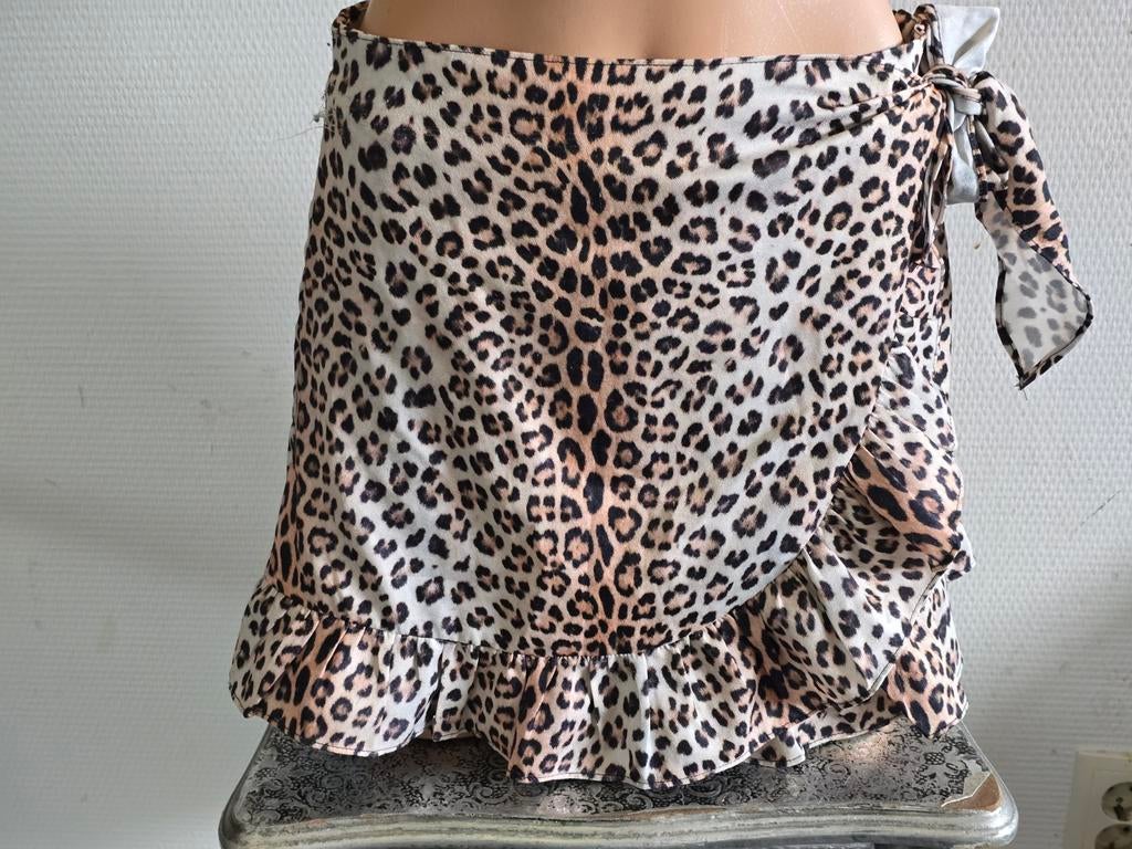 Loavies dames broek rokje maat M, Maat 38/40 (M), Overige kleuren, Kort, Ophalen of Verzenden