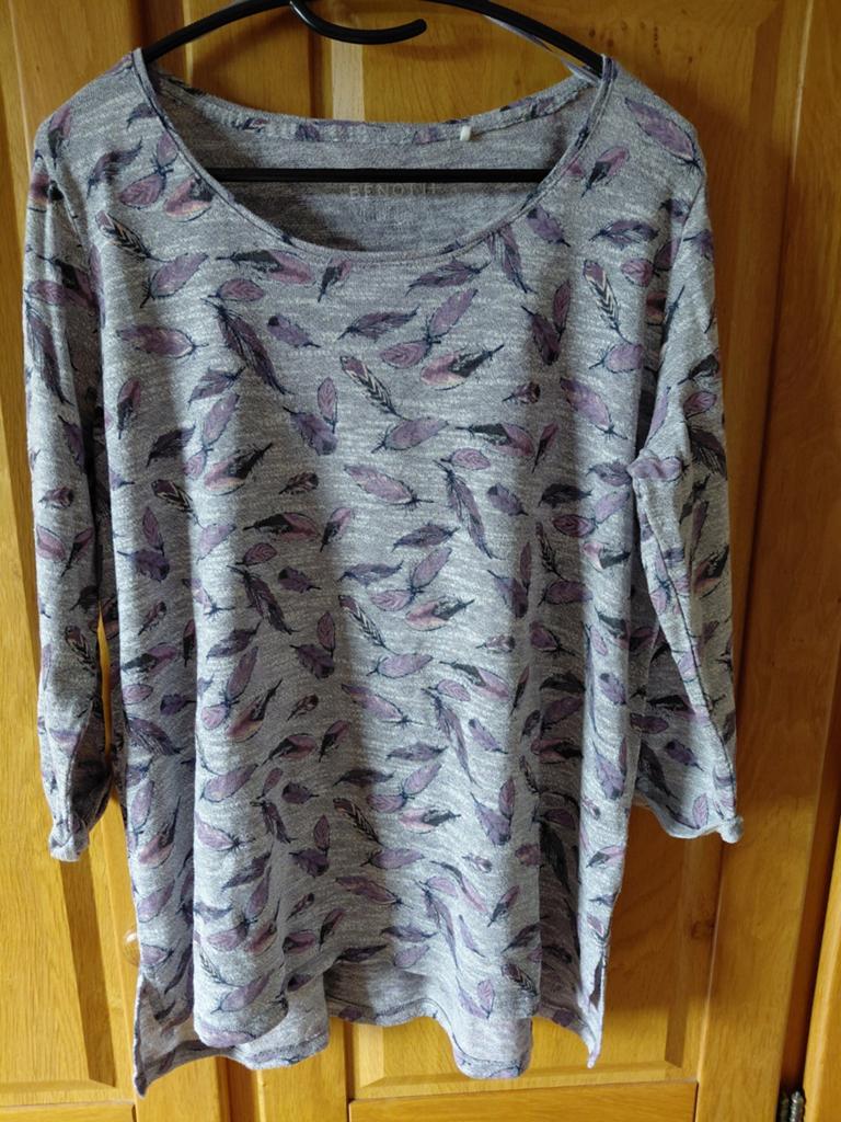 Gina Benotti Grijs Shirt met Veertjes - Maat 44/46 (L), Maat 42/44 (L), Ophalen of Verzenden, Zo goed als nieuw, Lange mouw