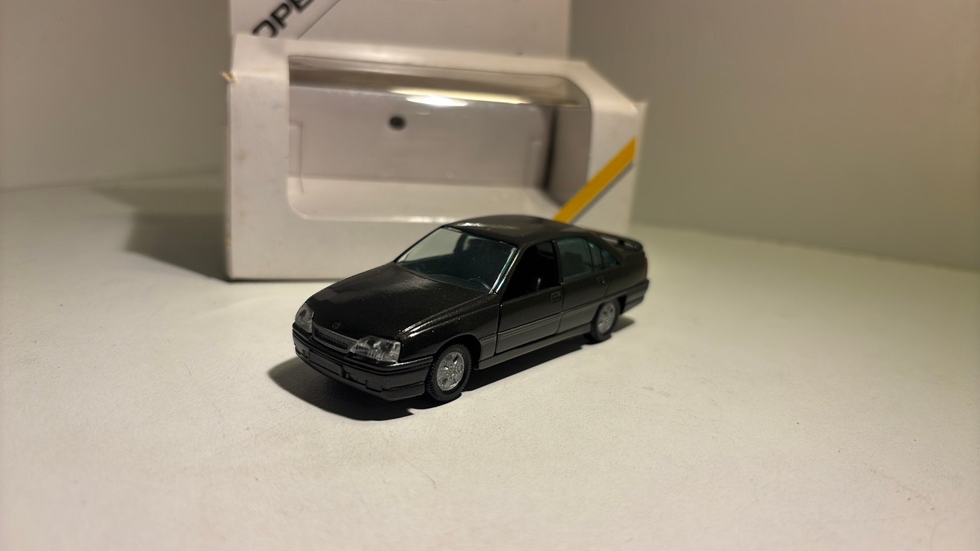 Opel omega 3000 gama 1.43, Auto, Ophalen of Verzenden, Gama, A