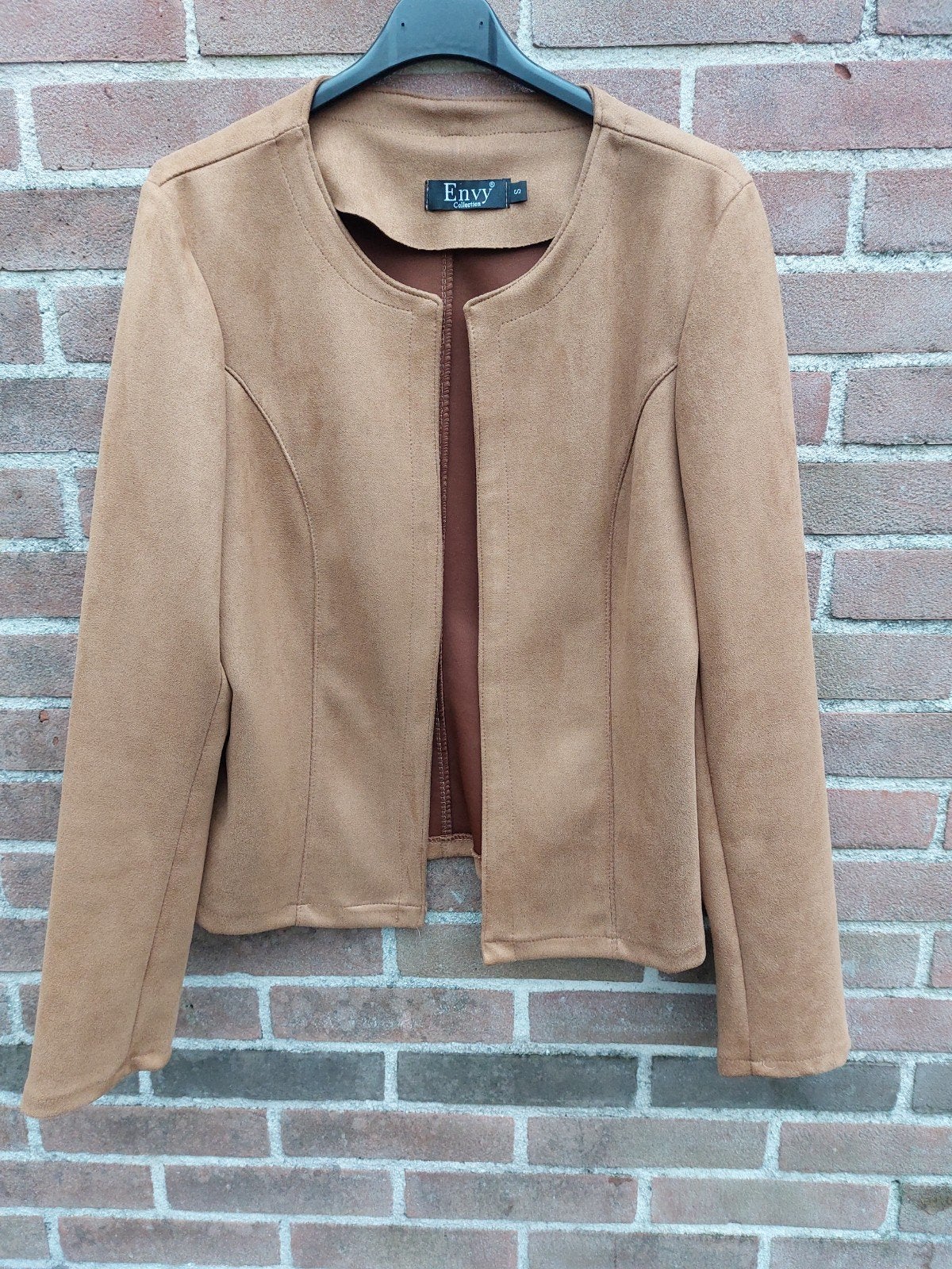 Camel kleurig suèdelook jasje maat S/36 Envy nieuw, Kleding | Dames, Ophalen of Verzenden, Nieuw, Maat 36 (S), Bruin