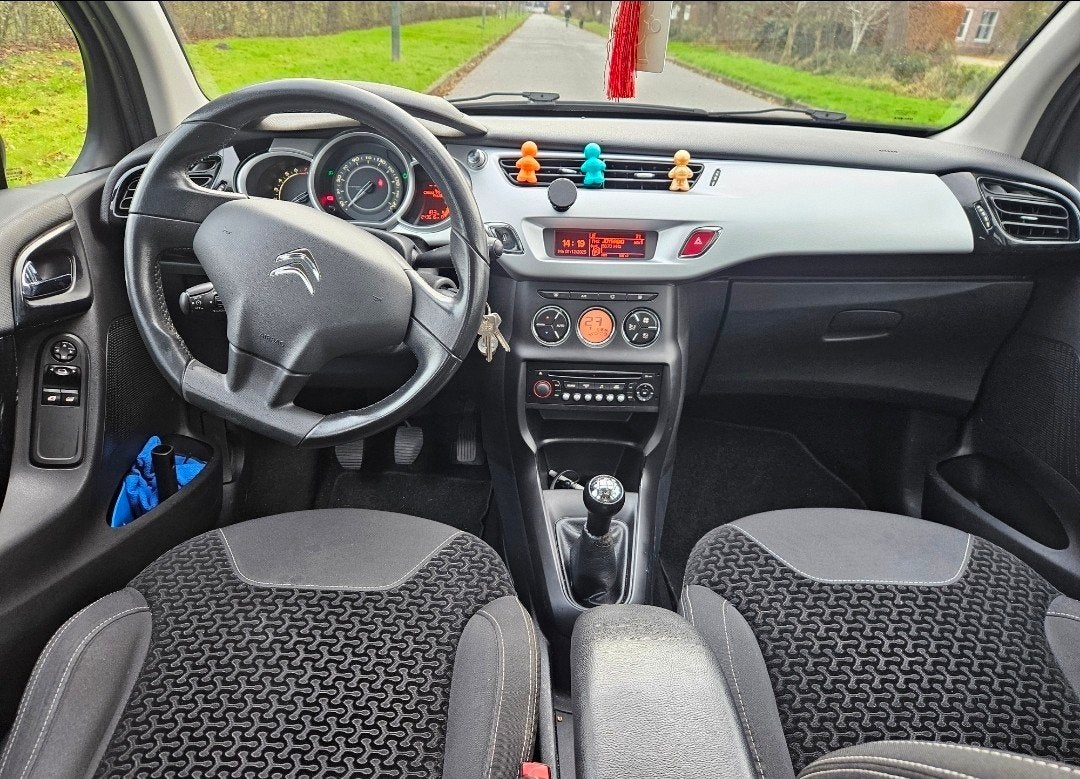 Citroën C3 1.4 VTI 2011 Zwart, Auto's, Voorwielaandrijving, Zwart, Origineel Nederlands, Handgeschakeld