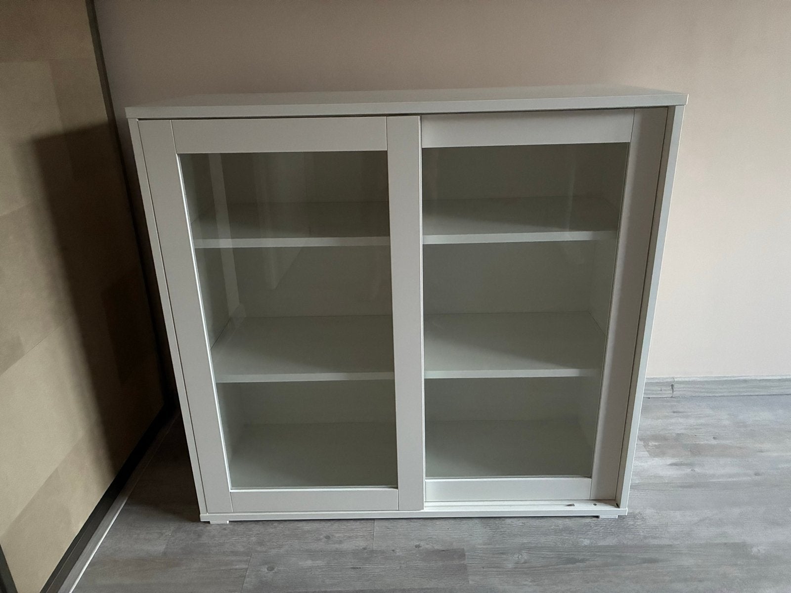 IKEA kastje met glazen schuifdeuren - Zo goed als nieuw, Ophalen, Zo goed als nieuw