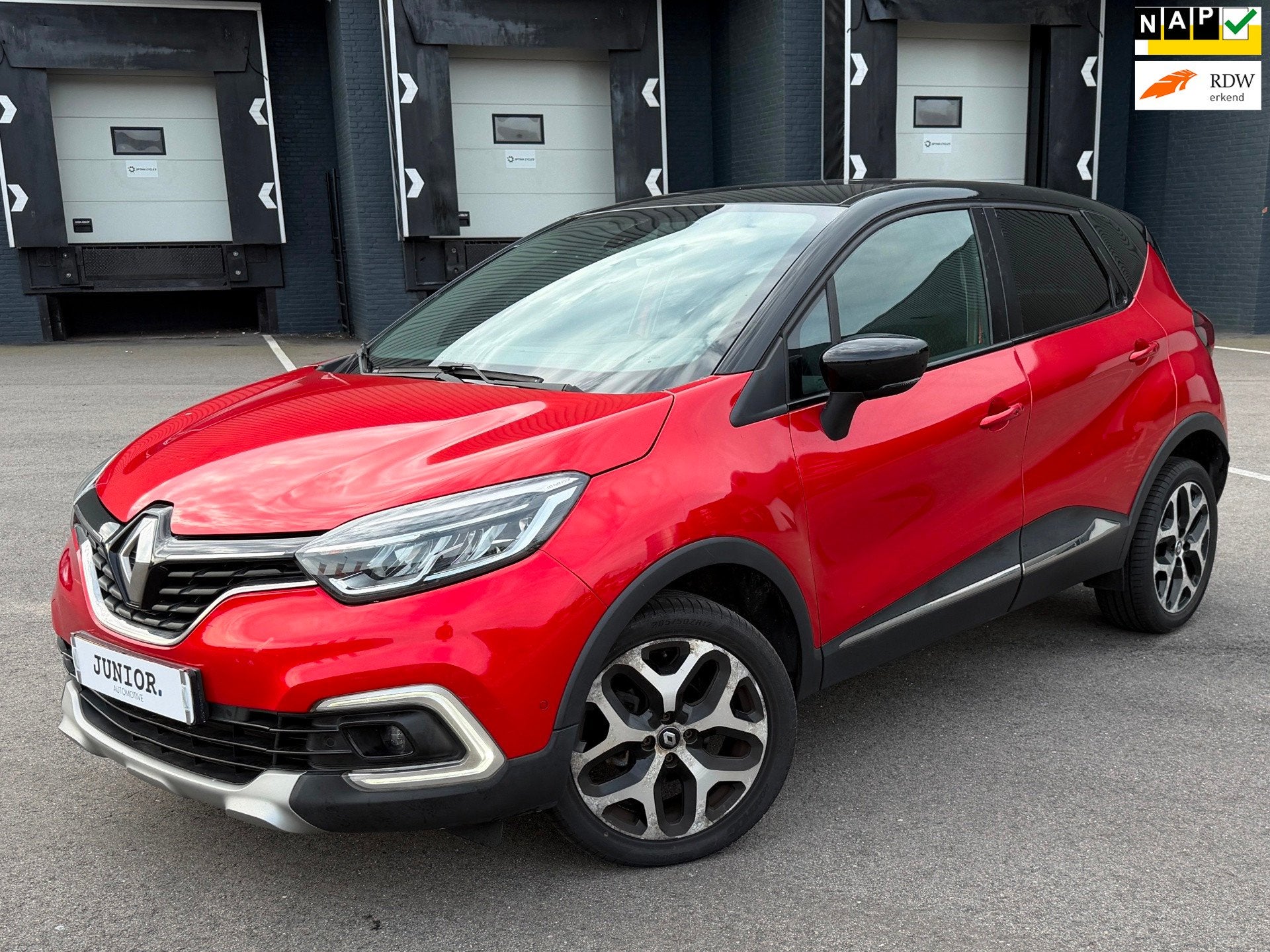 Renault Captur 0.9 TCe Intens FACELIFT/LED/CAMERA/CRUISE/CLI