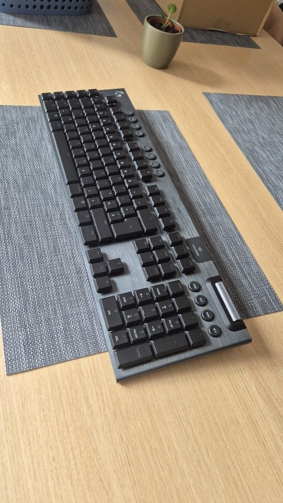 Logitech G915, Computers en Software, Toetsenborden, Gebruikt, Logitech G, Multimediatoetsen, Azerty
