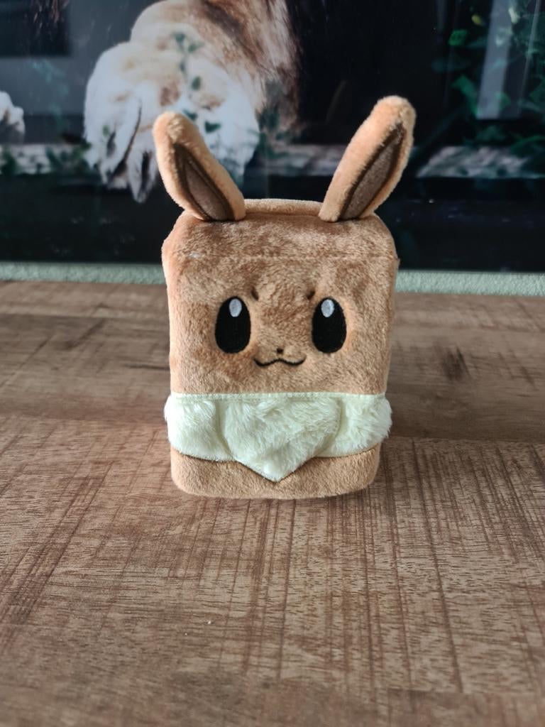 Pokemon Eevee Opbergdoosje voor Kaarten, Hobby en Vrije tijd, Verzamelkaartspellen | Pokémon, Ophalen, Nieuw, Overige typen