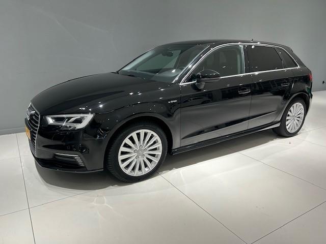 AUDI A3 Sportback 1.4 TFSI 204pk e-tron S tronic Lease Editi, 12 maanden, Gebruikt, 4 cilinders, Leder en Stof