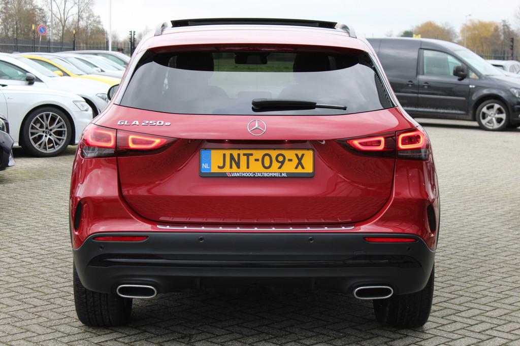 Mercedes-Benz GLA 250e AUT8 AMG NIGHT PAKKET PANORAMADAK DIS, 218 pk, Bedrijf, Hybride Elektrisch/Benzine, 71 km/l