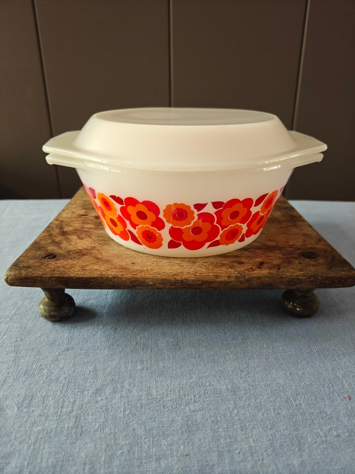 arcopal France lotus schaal met deksel, Ophalen of Verzenden, Overige stijlen, Glas, Schaal of Schalen