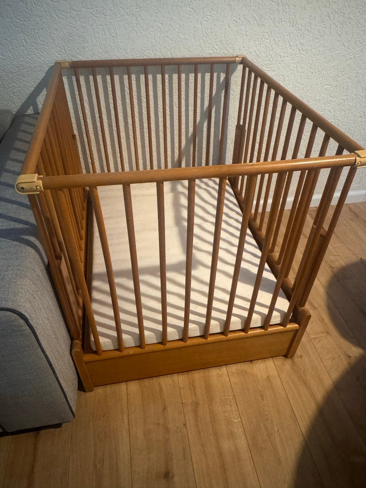 Babybox in hoogte verstelbaar, Ophalen, Zo goed als nieuw, Ledikant