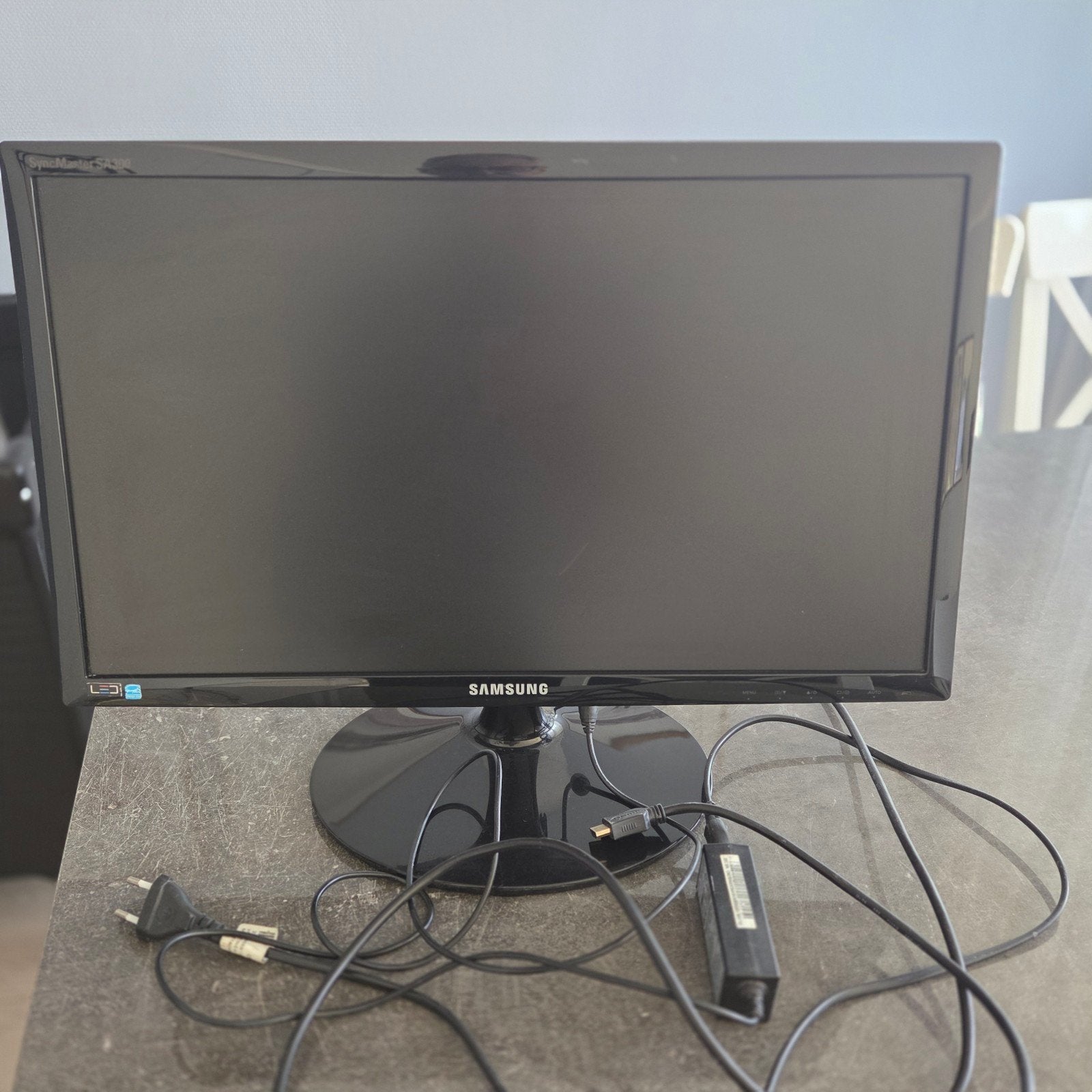 Samsung SyncMaster SA300 Monitor - 22 inch Full HD, Ophalen