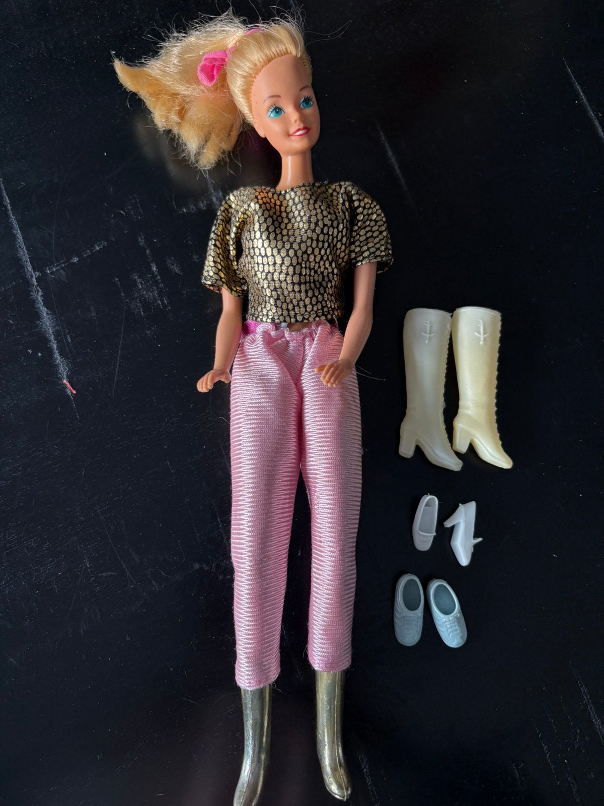 Barbie uit de jaren 80 met een baby Barbie, Verzamelen, Ophalen of Verzenden, Gebruikt, Pop