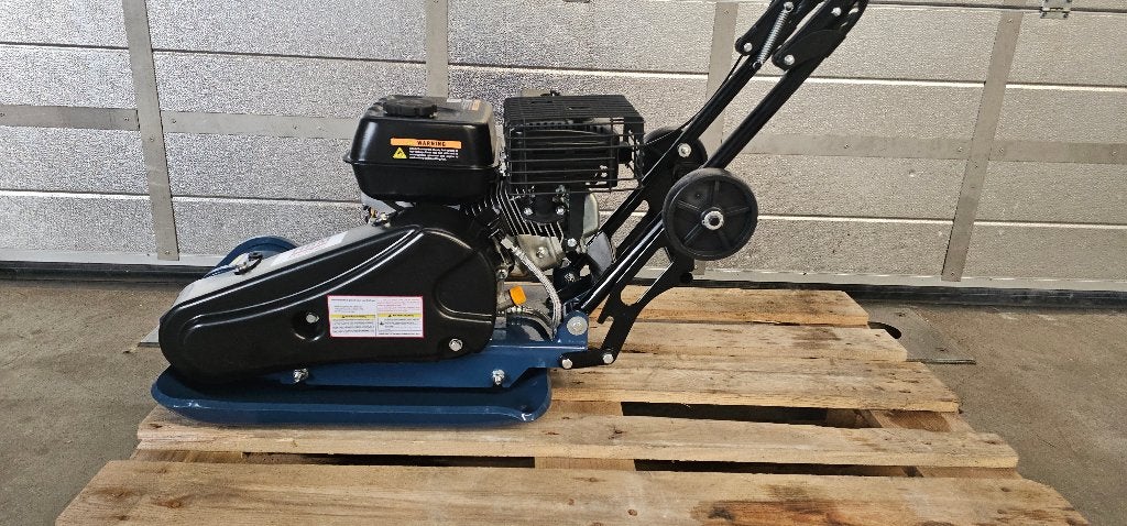 HBM 6,5 PK / 196 CC Trilplaat - 13000N. Met Wielset, Tuin en Terras, Hand-tuingereedschap, Ophalen of Verzenden, Zo goed als nieuw