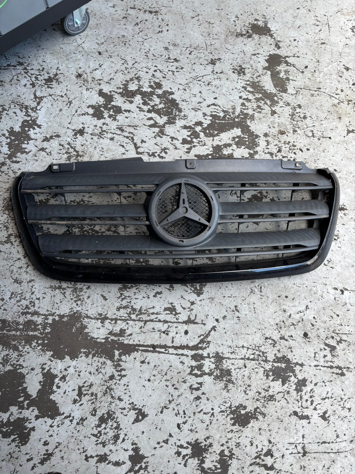 Gril mercedes dprinter w907 2018, Gebruikt, Voor, Mercedes-Benz, Ophalen of Verzenden