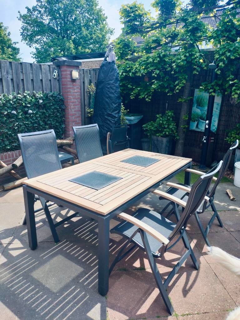 Tuintafel Hartman,  4 stoelen van Kees Smit, model Bellagio, Tuin en Terras, Tuinsets en Loungesets, Gebruikt, 6 zitplaatsen, Ophalen of Verzenden