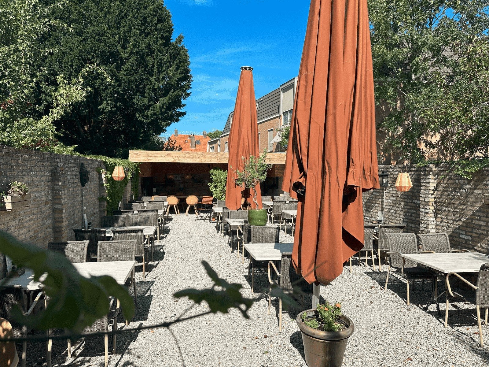 2 parasols 5x5m (1 gebruik., 1 met defect) incl. hoezen en s, Ophalen, Gebruikt, Meer dan 4 meter, Overige typen