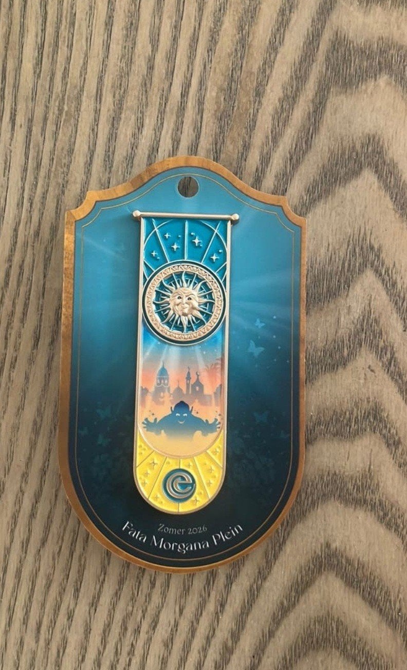 GEZOCHT! Efteling Zomer pin, Ophalen of Verzenden, Nieuw, Button of Speldje