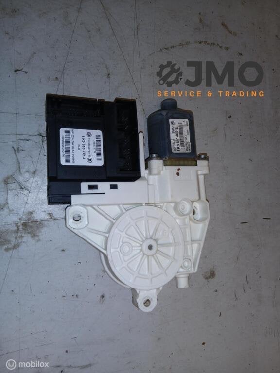Raammotor rechtsvoor 3-deurs VW Golf V 2003-2008 1K3837402S, Gebruikt, Volkswagen, Ophalen of Verzenden, Volkswagen