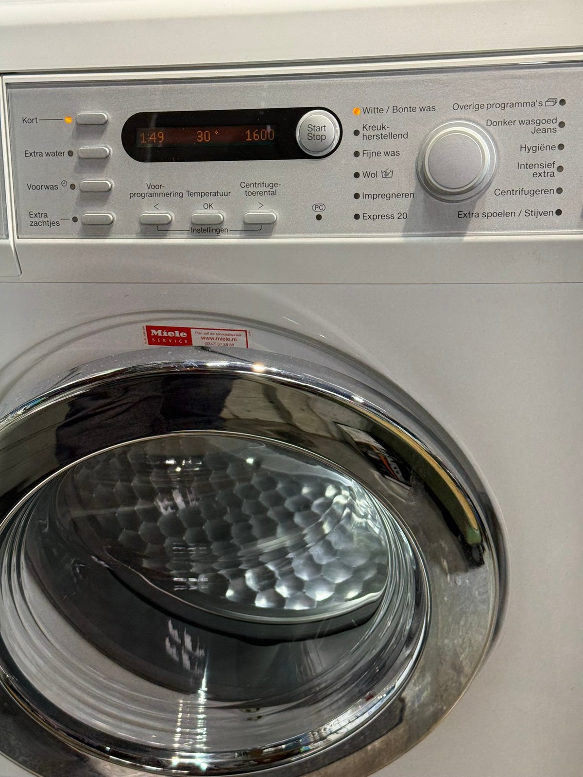 MIELE A+++ WASMACHINE 1600 SOFTCARE IZGS, 6 tot 8 kg, Ophalen of Verzenden, Voorlader, 85 tot 90 cm