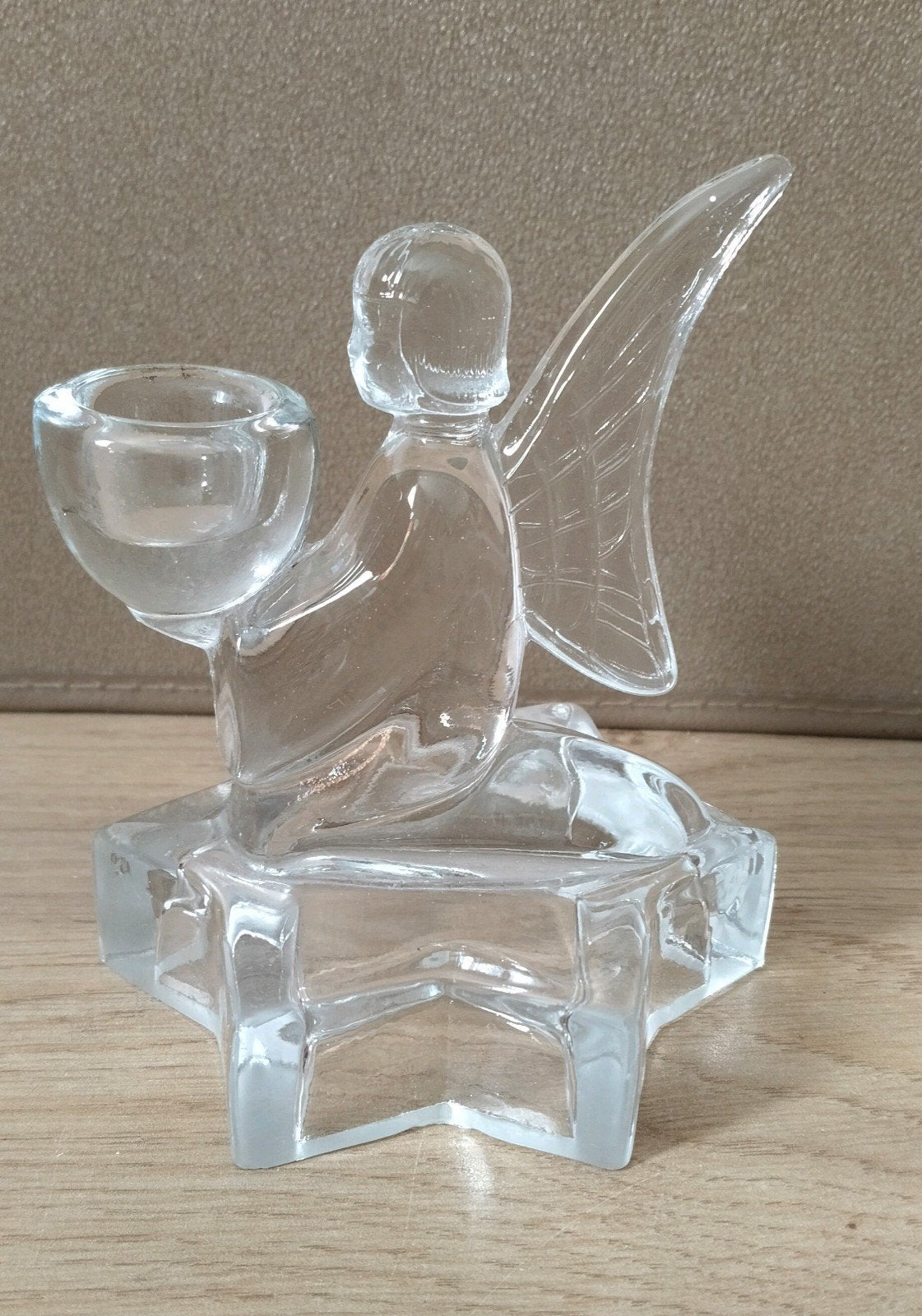 Glazen knielende engel op ster kandelaar - Kerstdecoratie, Verzenden, Zo goed als nieuw, Glas, Kandelaar