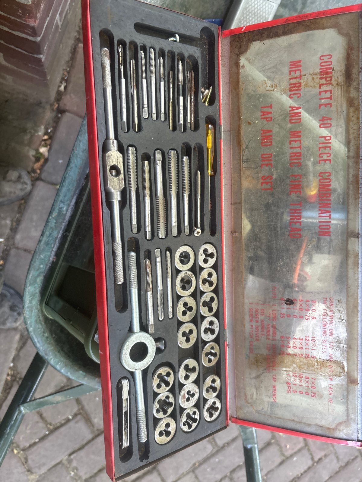 Complete 40-delige Metrische Tap- en Snijset, Ophalen of Verzenden, Gebruikt, Gereedschapsset, Overige merken