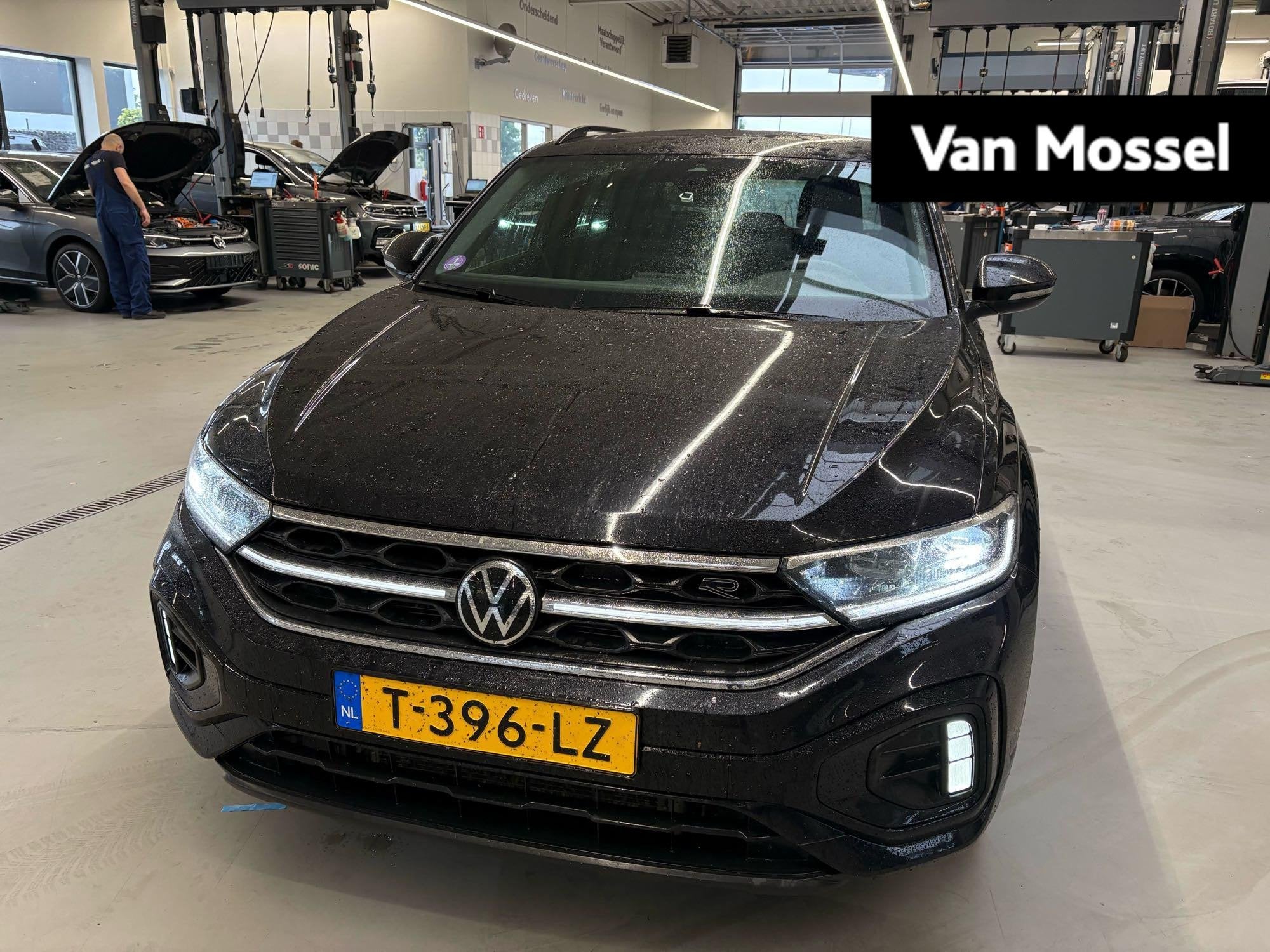 Volkswagen T-Roc 2.0 TSI 4Motion Sport Business R | 190 PK |, Auto's, Volkswagen, Automaat, 12 maanden, Gebruikt, Zwart
